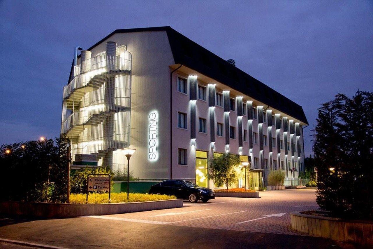 Hotel Sporting Cologno Cologno Monzese Esterno foto