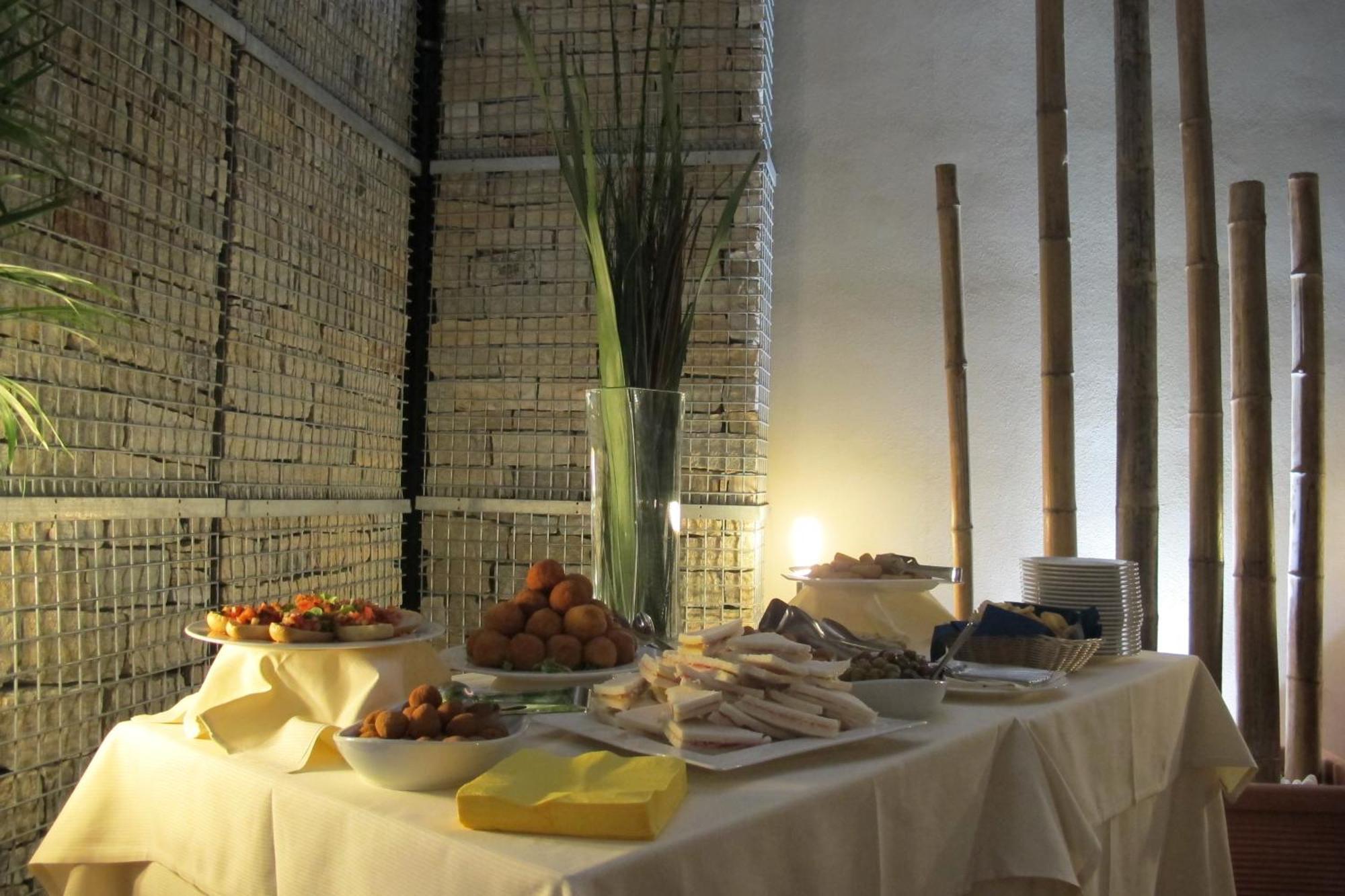 Hotel Sporting Cologno Cologno Monzese Esterno foto