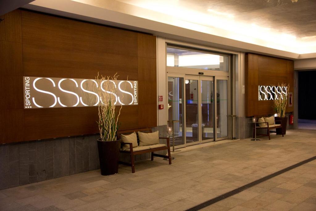 Hotel Sporting Cologno Cologno Monzese Esterno foto