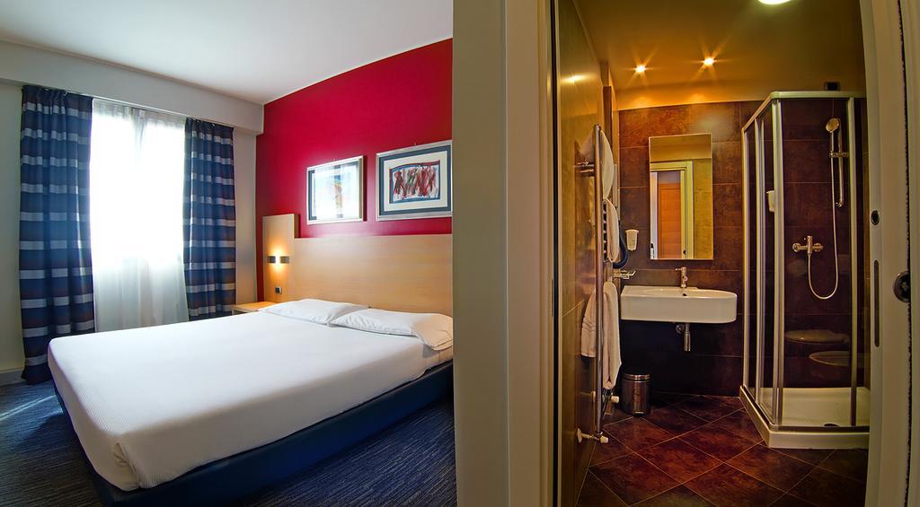 Hotel Sporting Cologno Cologno Monzese Camera foto